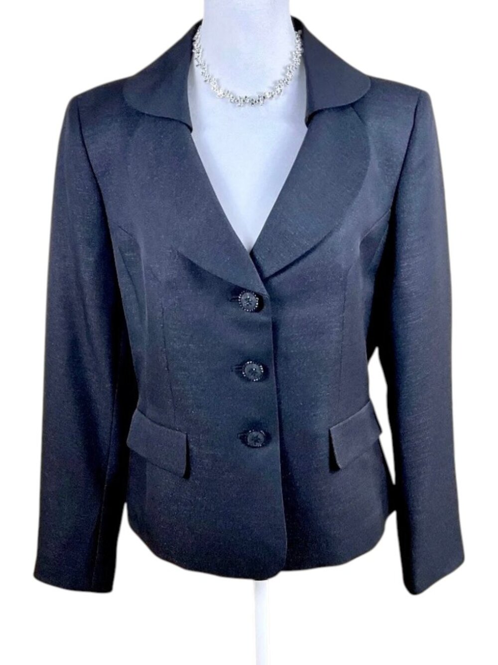 Le Suit Blazer Gray Metallic Shimmer Jeweled Buttons (10)